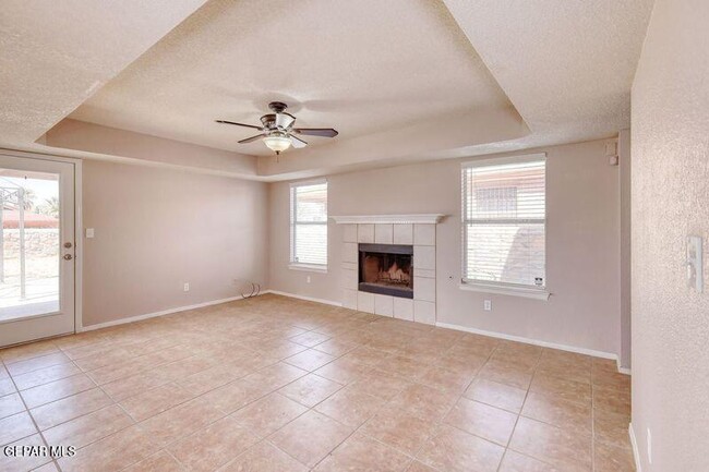 Building Photo - 12209 Chato Villa Dr