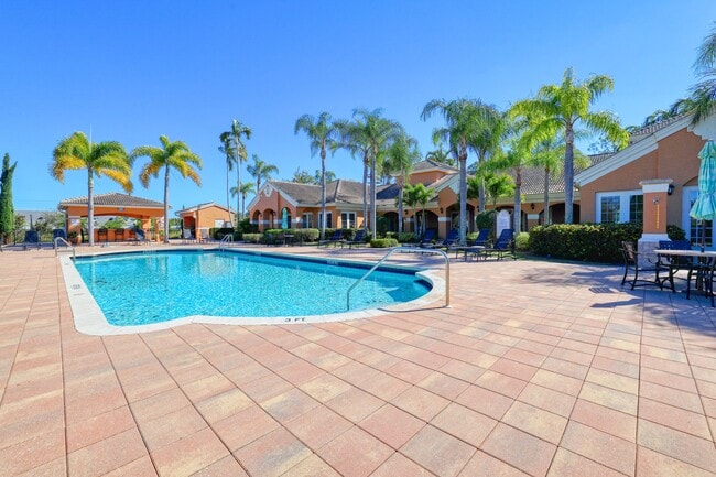 Building Photo - 1830 Florida Club Cir