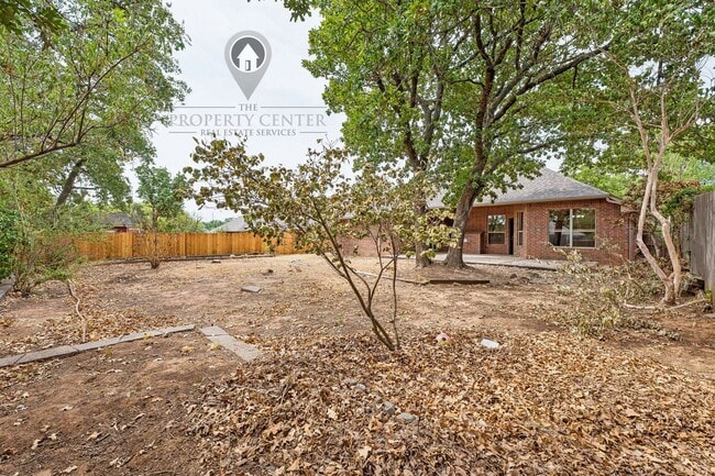 Building Photo - 716 Tuscany Way