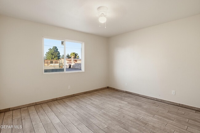 Building Photo - 3580 Black Bear Ln