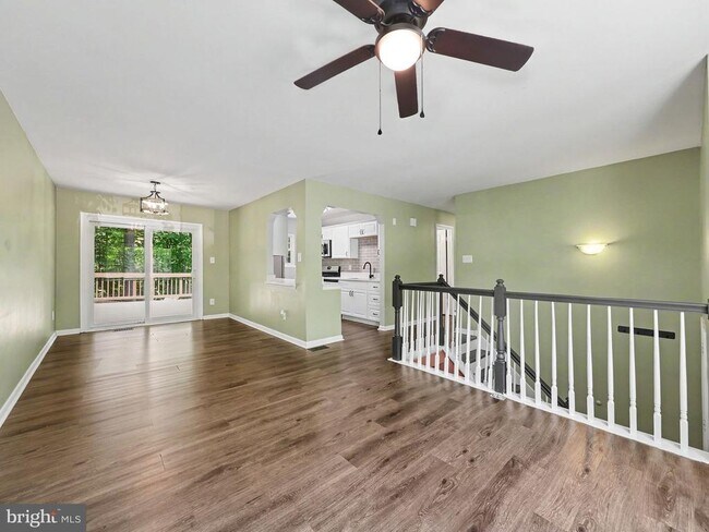 Building Photo - 5570 Rowser Dr