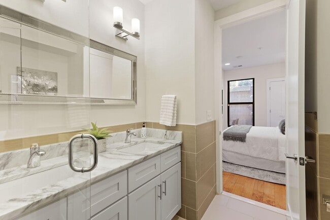 Building Photo - 2140 Wisconsin Ave NW