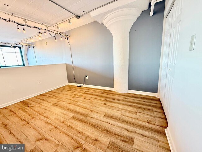 Building Photo - 314 N 12th St