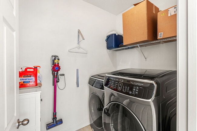 Building Photo - 6435 Montserrat Dr