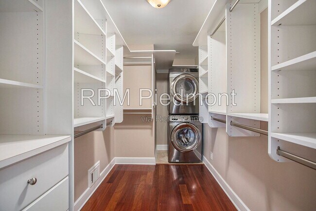 Building Photo - 630 Pine Point Trce