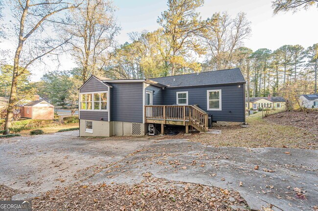 Building Photo - 1953 Beecher Rd SW