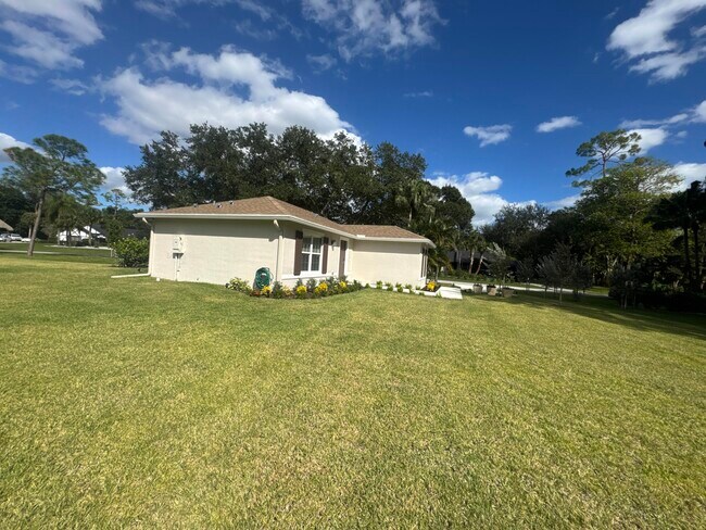 Building Photo - 12538 Pineacre Ln
