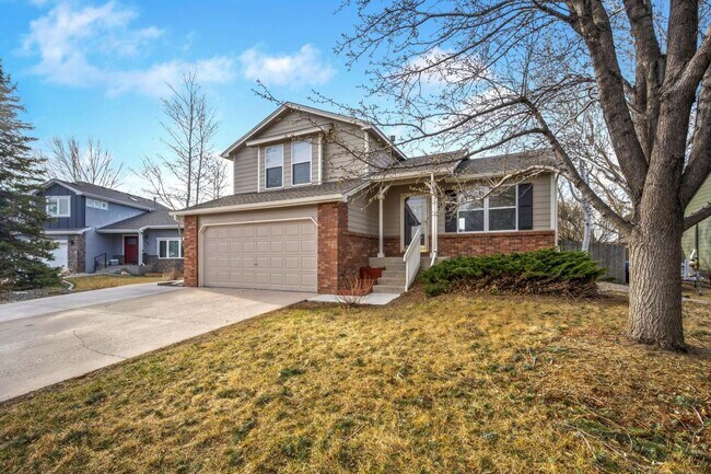 Building Photo - 749 Peregrine Run