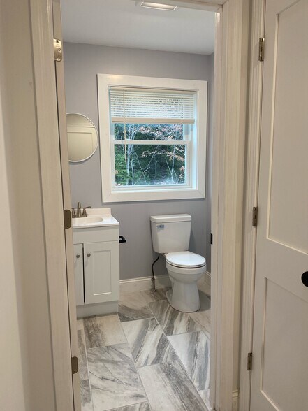 Building Photo - 281 Lambs Mill Rd