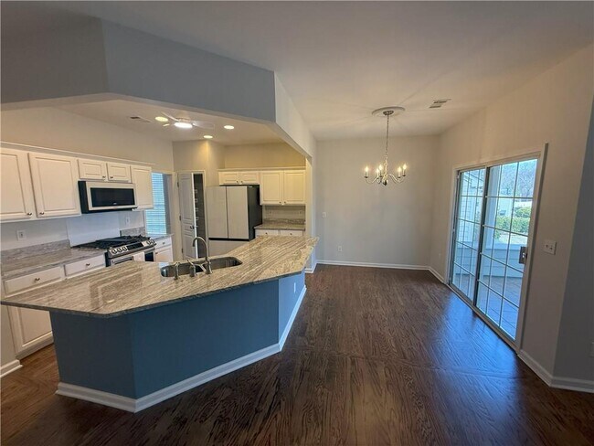 Building Photo - 1460 Vinery Ave