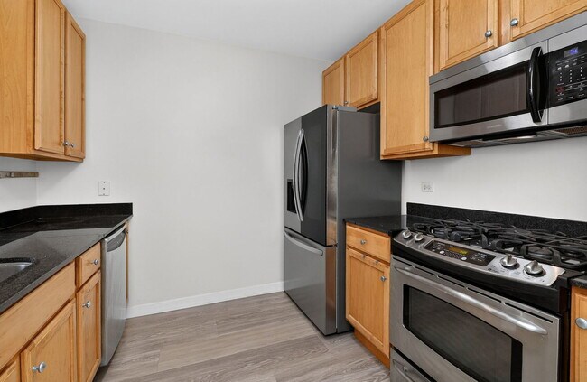 Building Photo - 1160 S Michigan Ave