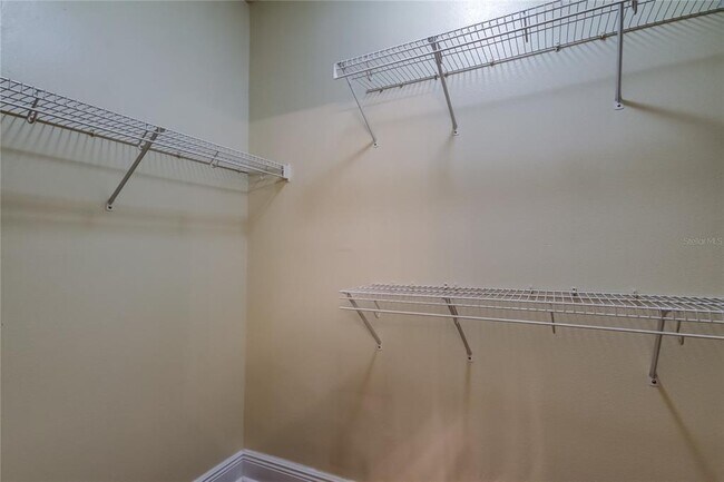 Building Photo - 6101 Lanshire Dr