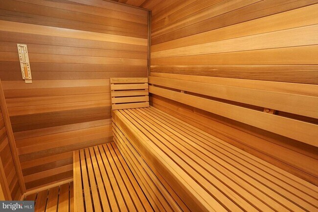 Building Photo - 23305 Hyacinth Ln