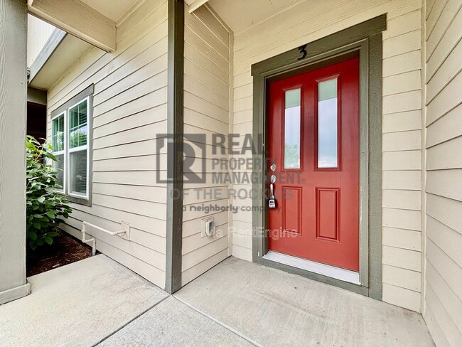 Primary Photo - 1693 Grand Ave