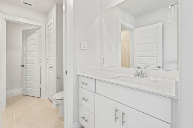 Building Photo - 6606 Lenwood Ln