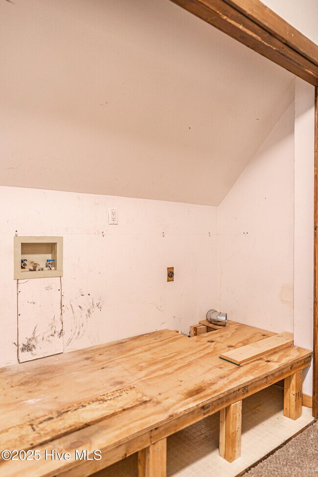 Building Photo - 356 Ashemont Rd