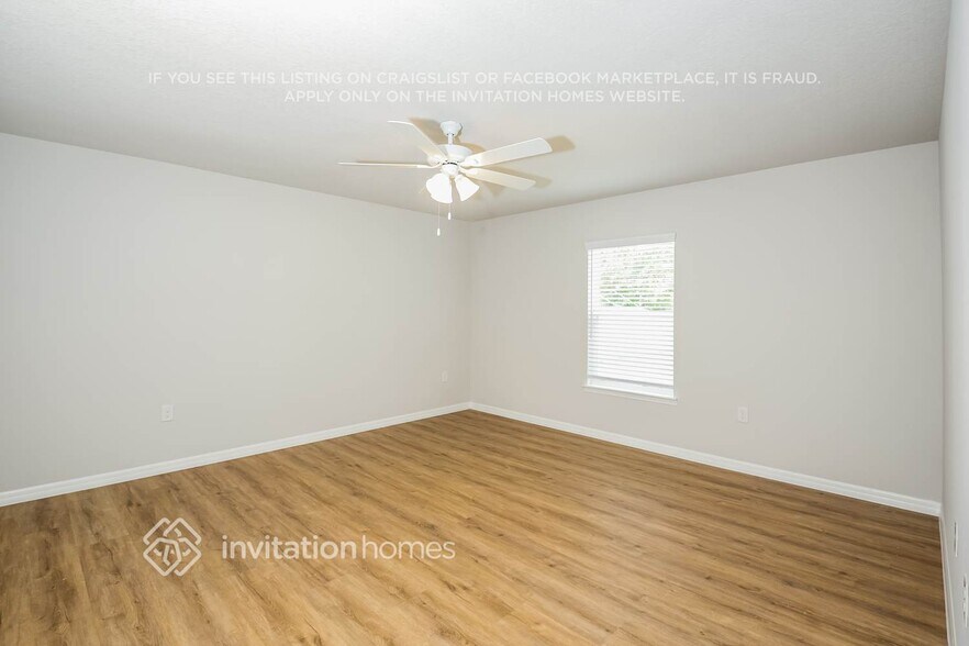Building Photo - 1372 Vandalia Ave SE