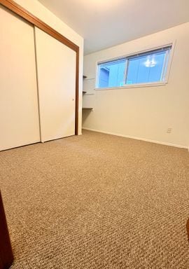 Building Photo - North Queen Anne Two Bedroom with Free Parking! $2050