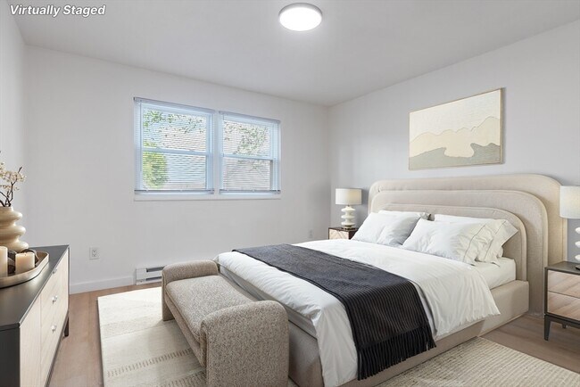 Building Photo - 303 Broadway