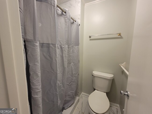 Building Photo - 679 Wellington Way