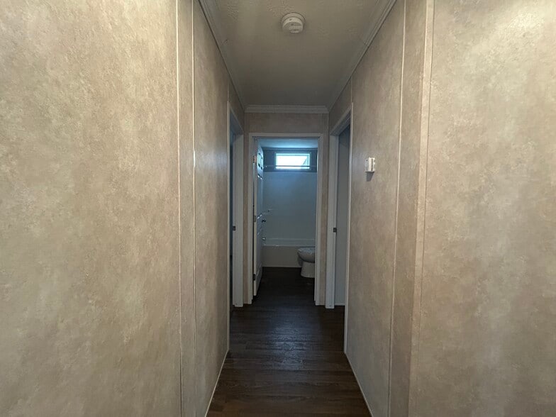 Building Photo - 2361 Oakgrove Dr