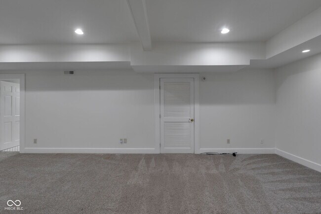 Building Photo - 11178 Ditch Rd