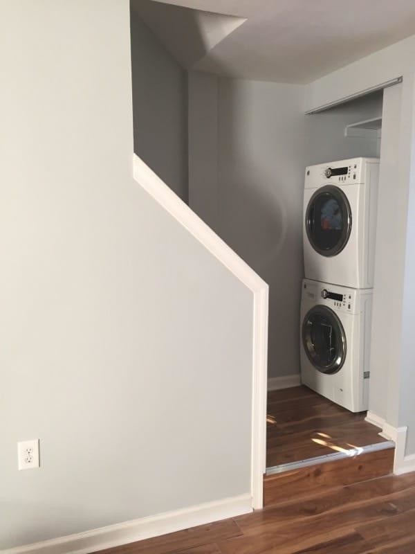 Building Photo - 8221 Tomlinson Ct