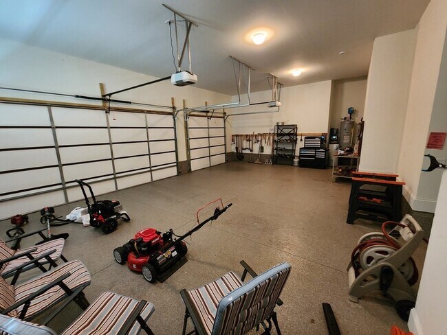 Building Photo - 4174 Old Light Cir