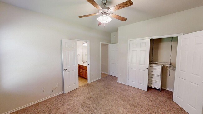 Building Photo - 309 Prospector Trl