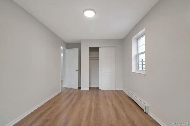 Building Photo - 1051 Cauldwell Ave