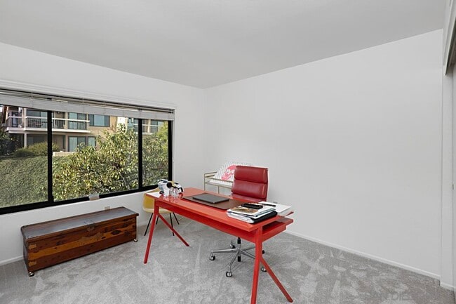 Building Photo - 6605 Caminito Scioto