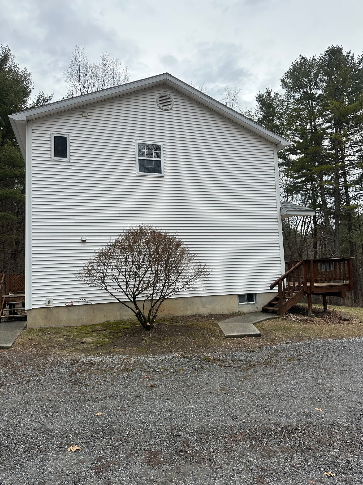 Side of apartment - 394 County Route 76