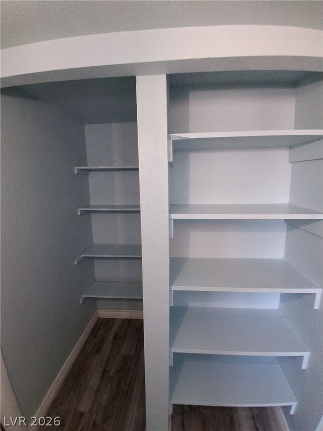 Building Photo - 510 Mckellar Cir
