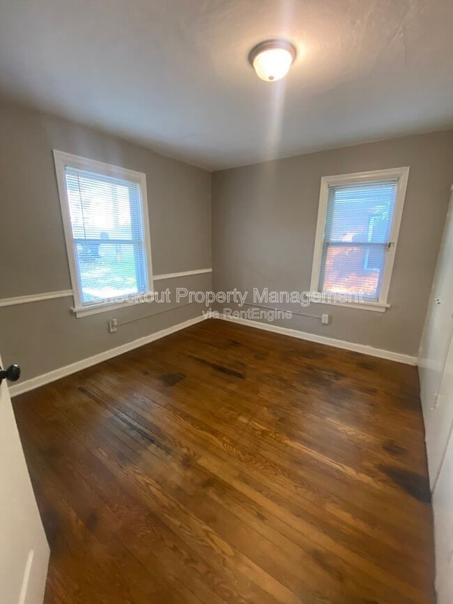 Building Photo - 5516 Fairridge Ct