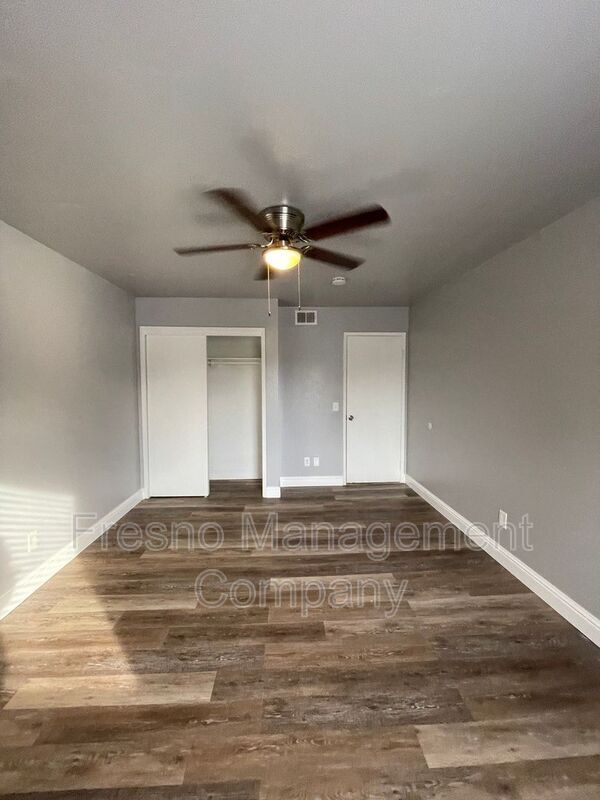 Building Photo - 3318 E Sierra Madre Ave