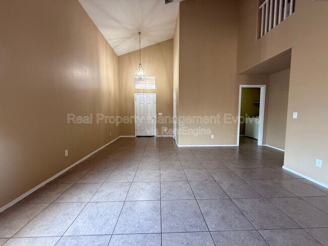 Building Photo - 1526 S 217th Dr