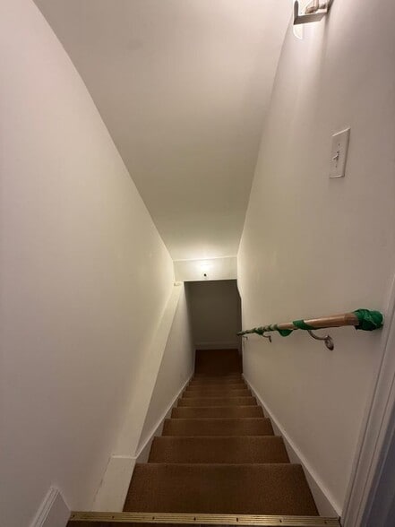 Building Photo - 235 Charles St