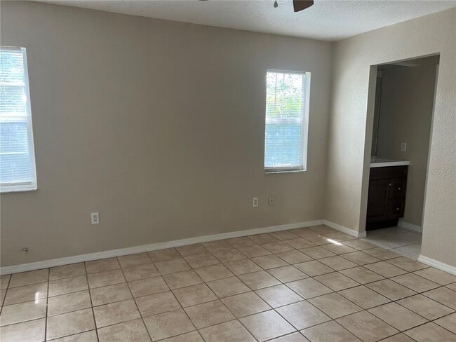 Building Photo - 1138 Bounds St