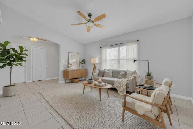 Building Photo - 12255 Via Del Rio