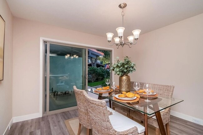 Building Photo - 4 Bedrooms and 2.5 baths!  Modern upgrades and a coastal community!