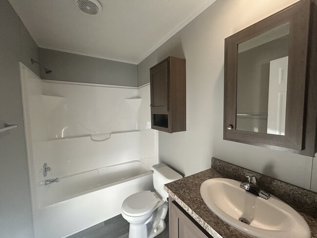 Building Photo - 479 Montana