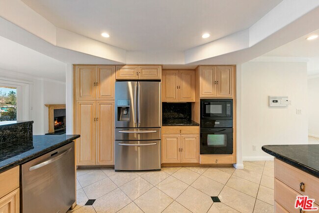 Building Photo - 32173 Sailview Ln