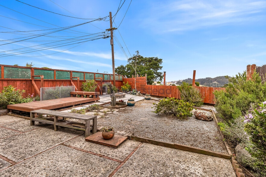 Building Photo - 85 Mira Vista Ct