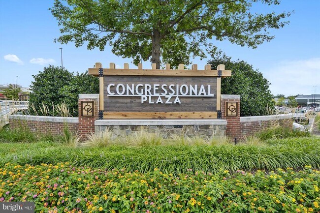 Building Photo - 12305 Braxfield Ct