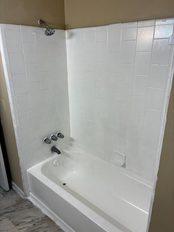 Building Photo - 10706 Meadowlea Dr