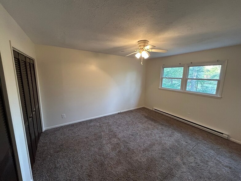 Master Br. 12x14 - 115 Wakefield Dr