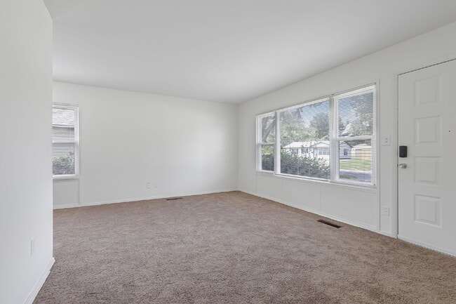 Building Photo - 3BR Ranch Home | Newly Renovated | Laundry Included | Reynoldsburg