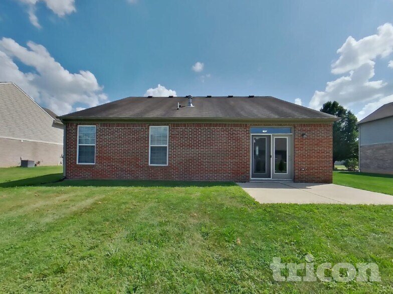 Building Photo - 8140 Elsen Ridge