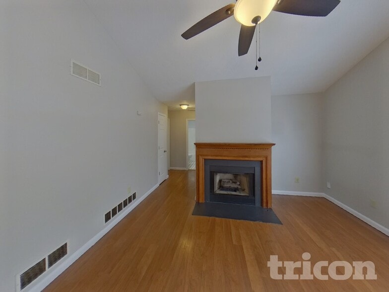 Building Photo - 5085 Forest View Trail