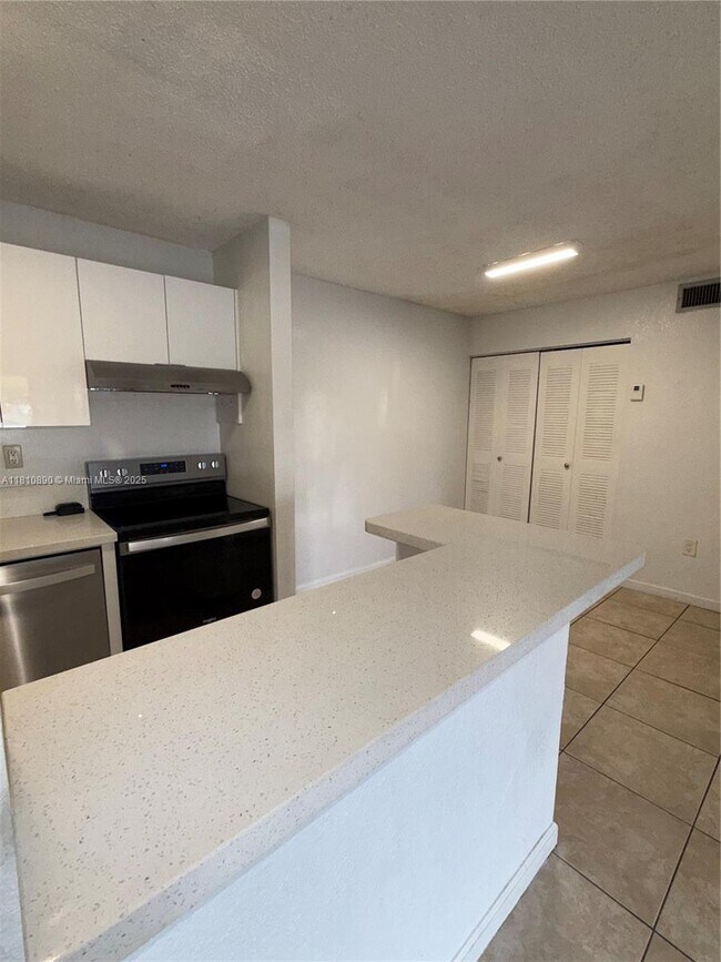 Building Photo - 15600 SW 80th St